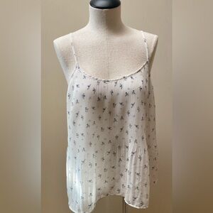 Women’s white pleated tank